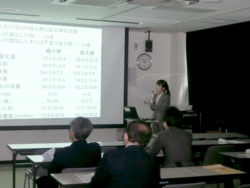 平成28年度大学院学位最終審査会が開催されました。